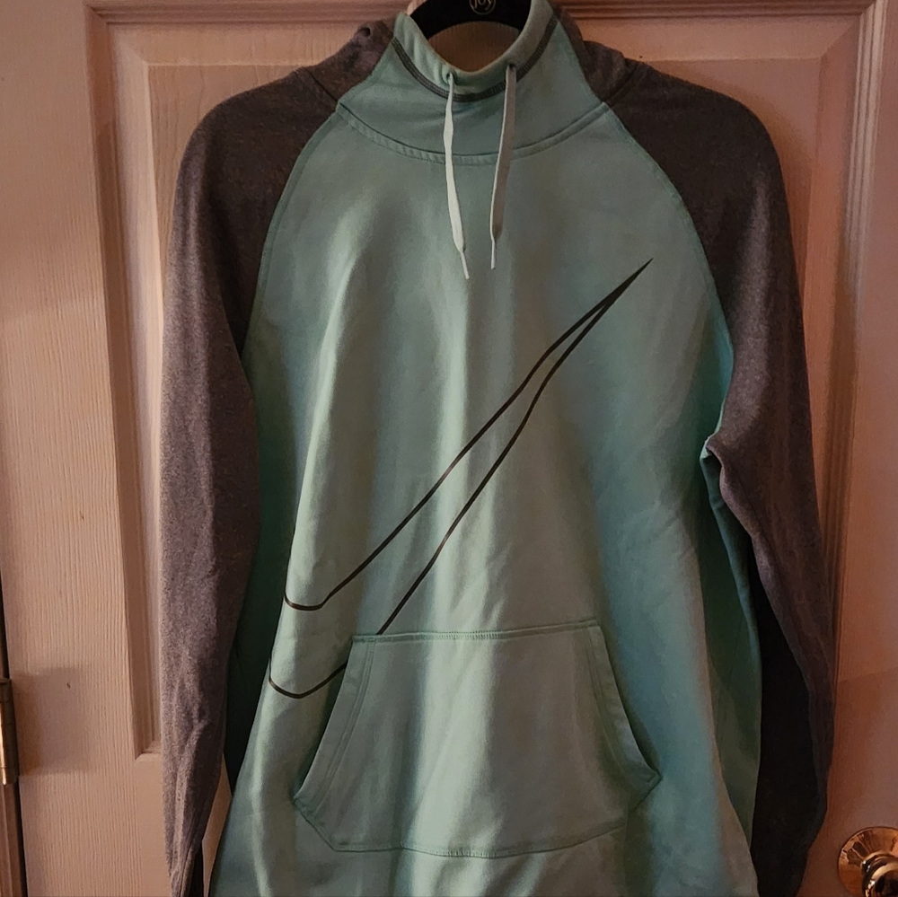 Women's Nike Dri-Fit Sweatshirt..Large